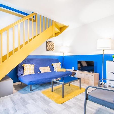 Charmant T2 Sur Ile De Nantes Avec Parking Et Balcon Esterno foto