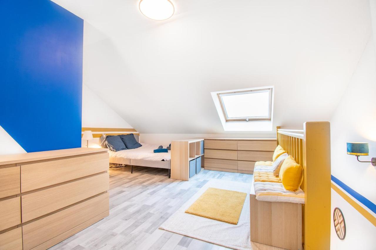 Charmant T2 Sur Ile De Nantes Avec Parking Et Balcon Esterno foto